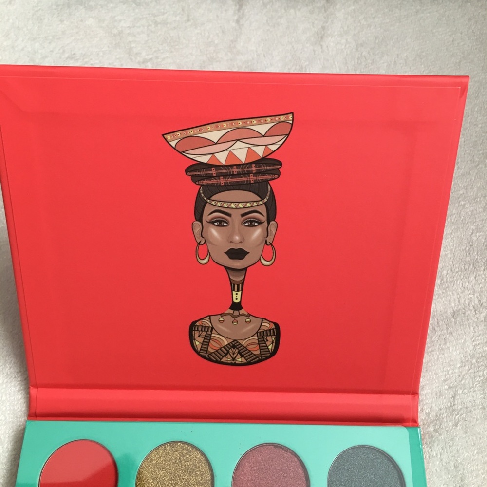 The Saharan by Juvia's Eyeshadow Palette - New in Box - 0.63 oz/18.0 g